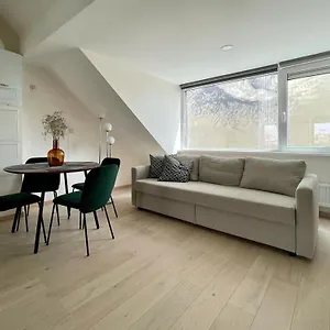 Charming Duplex On The Canal Appartement Bruxelles
